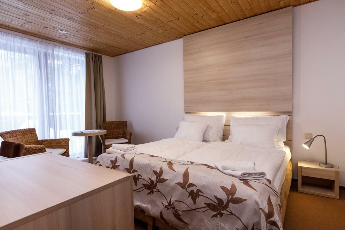 Horsky Hotel Celadenka / Mountain Resort Celadna Luaran gambar